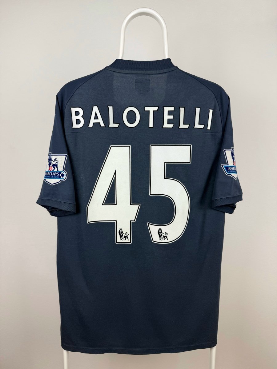 Mario Balotelli - Manchester City 2010/12 away shirt ๐ฎ๐น