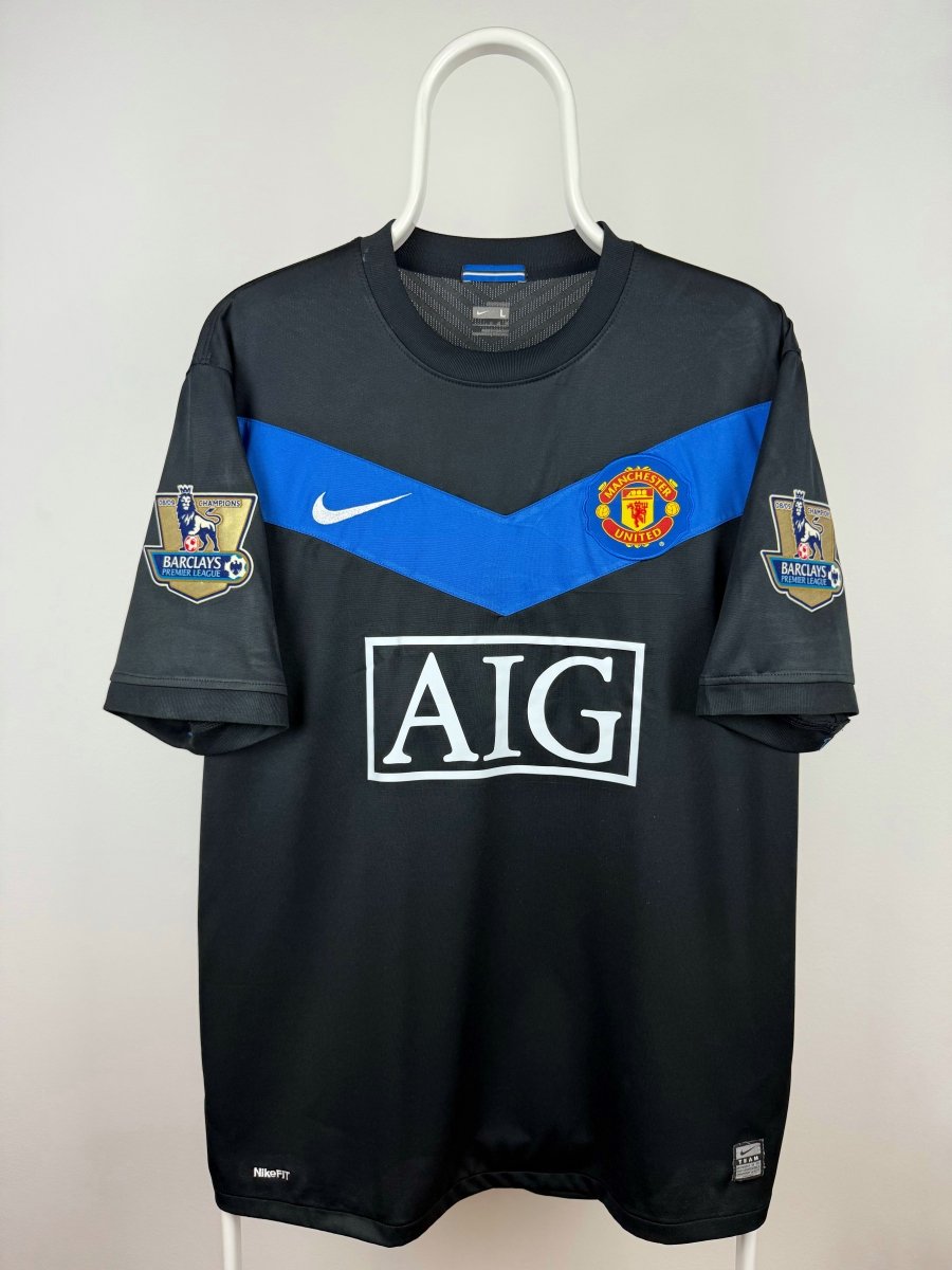 Nemanja Vidic - Manchester United 2009/10 away shirt π·πΈ
