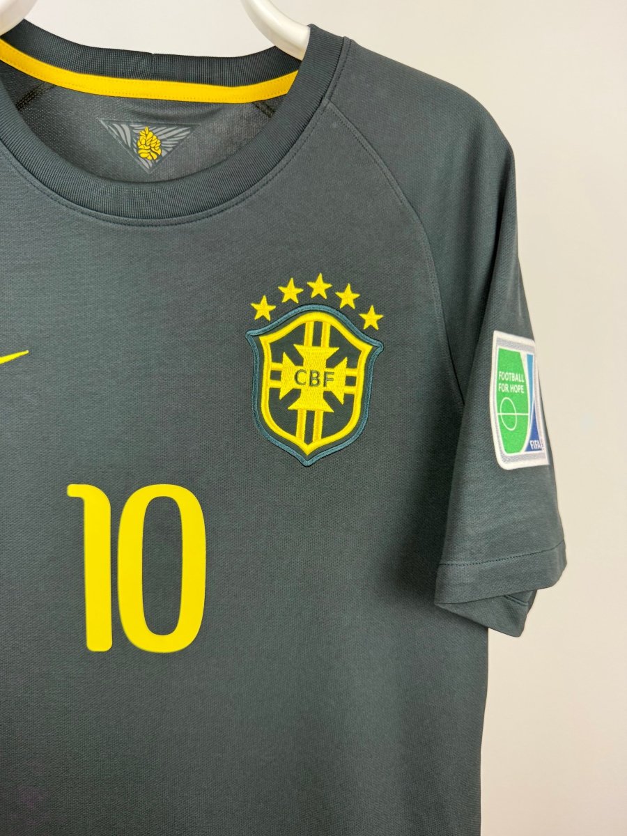 Neymar Jr. - Brazil 2014 Away Shirt