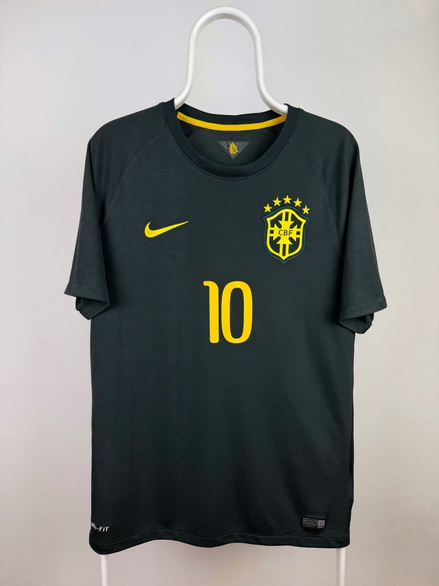 Neymar Jr. - Brazil 2014 away shirt 🇧🇷