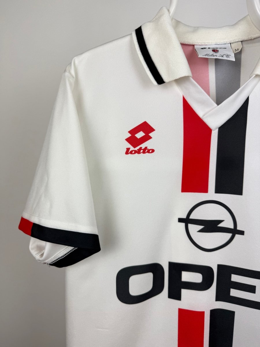 Paolo Maldini - AC Milan 1995/96 away shirt ๐ฎ๐น