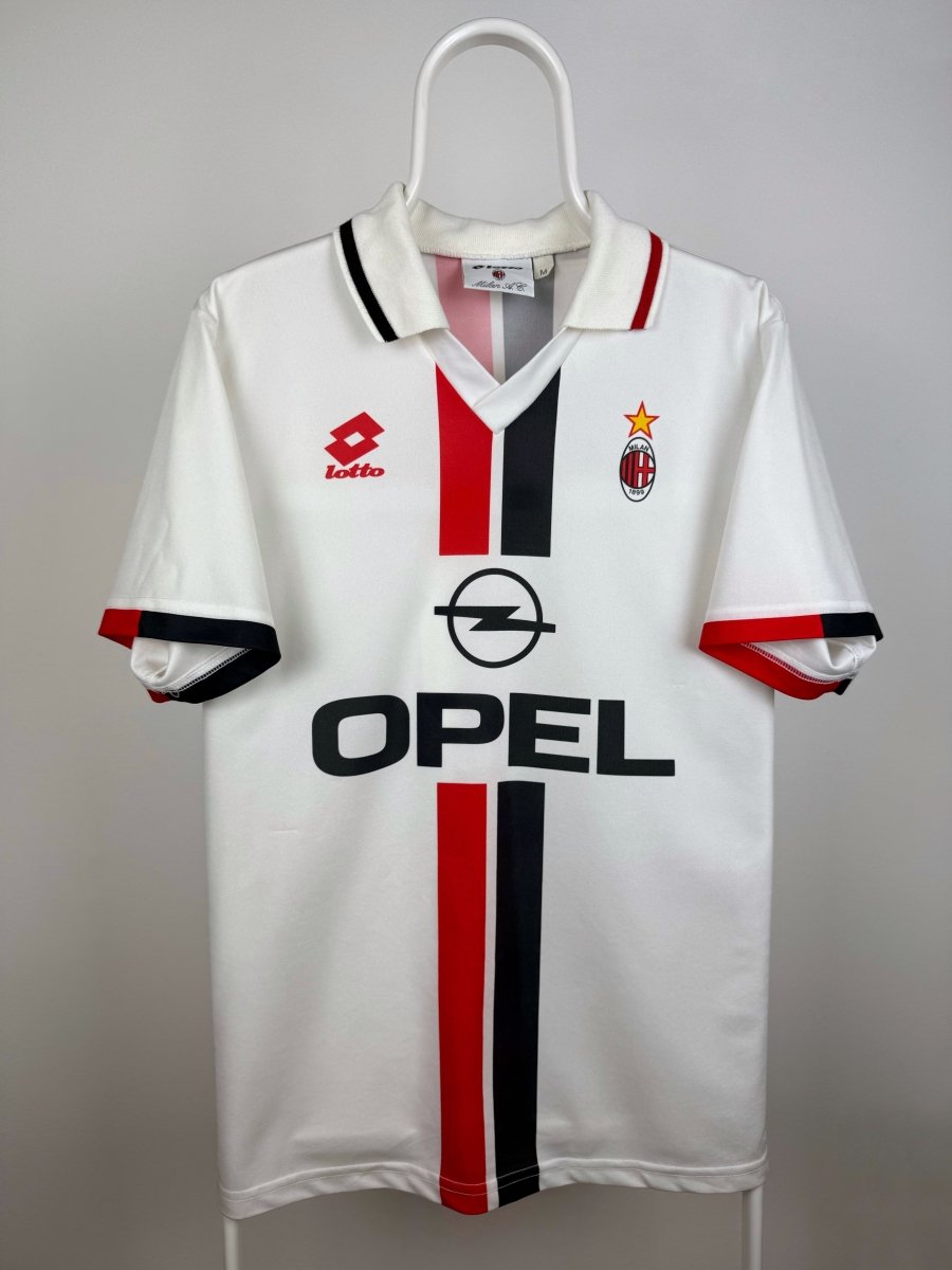 Paolo Maldini - AC Milan 1995/96 away shirt ๐ฎ๐น
