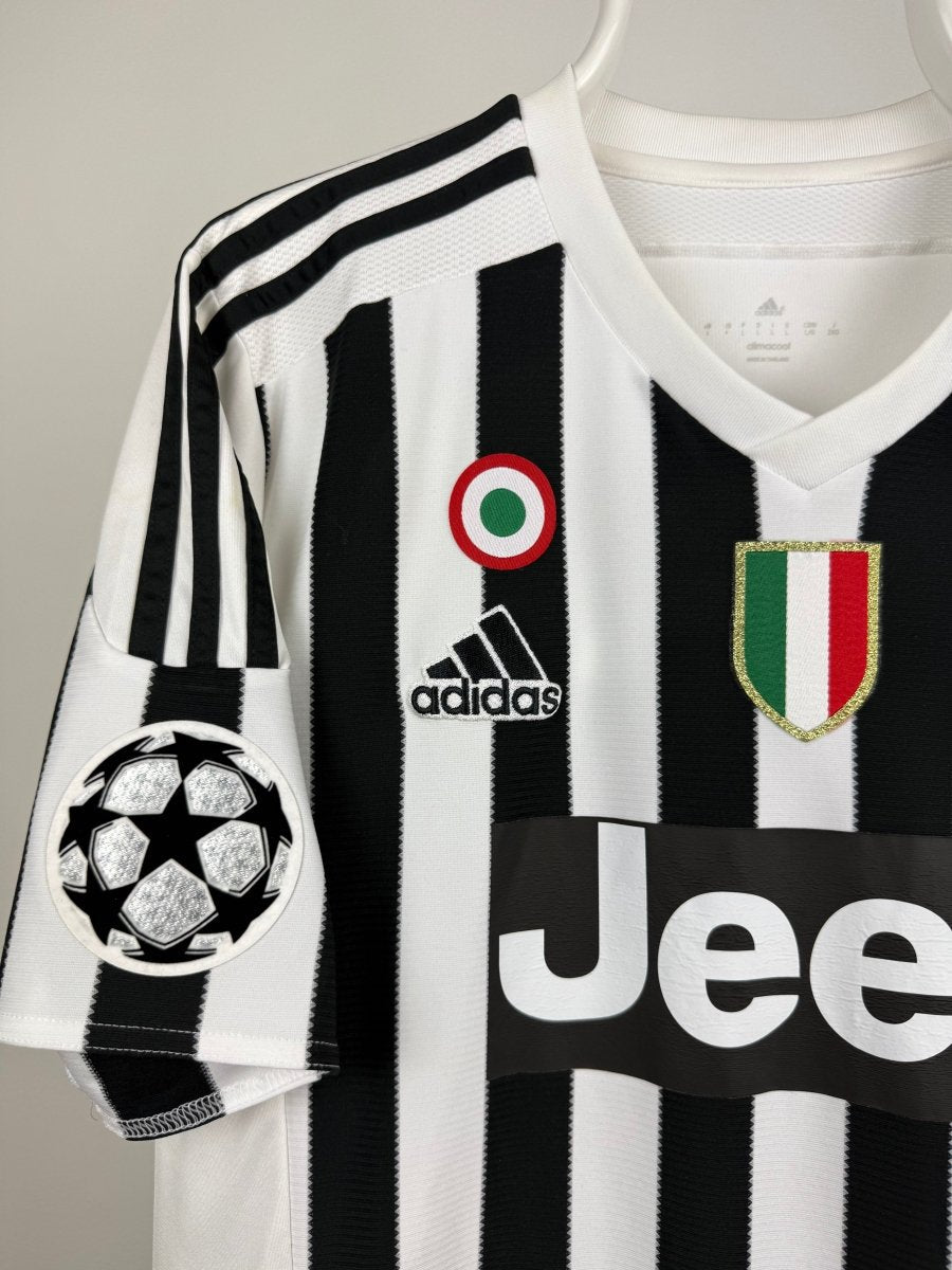 Paul Pogba - Juventus 2015/16 home shirt π«π·