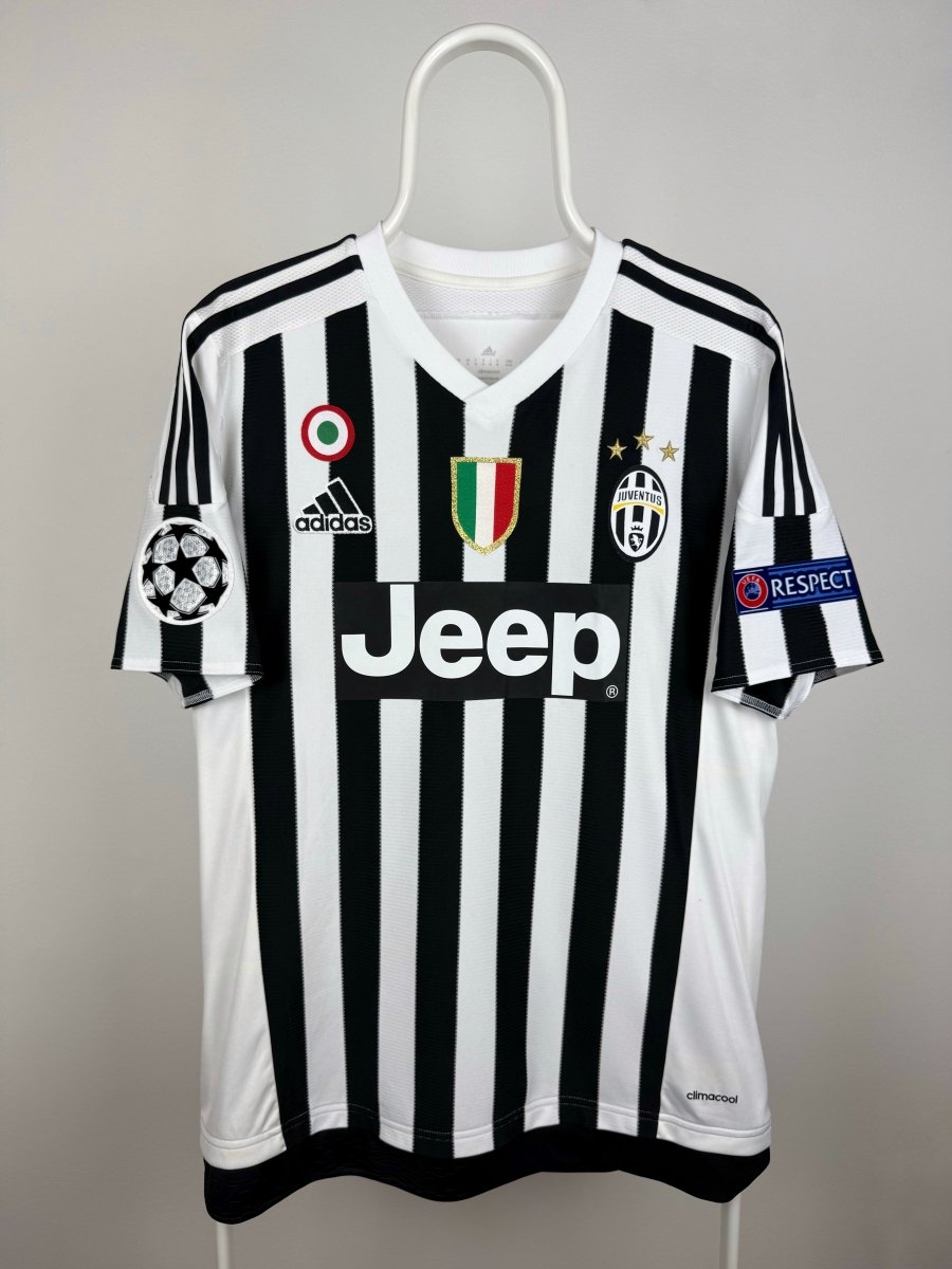 Paul Pogba - Juventus 2015/16 home shirt π«π·