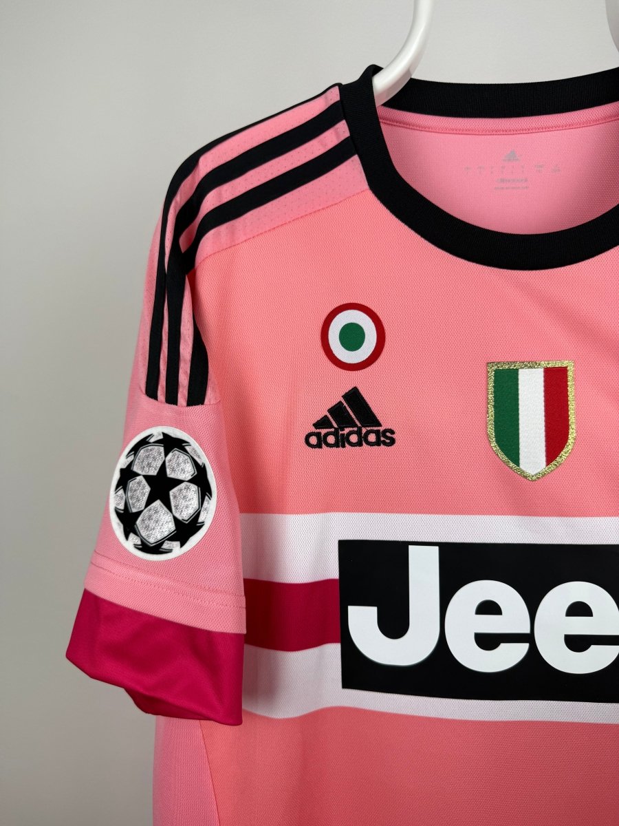 Paul Pogba - Juventus 2015/16 away shirt π«π·