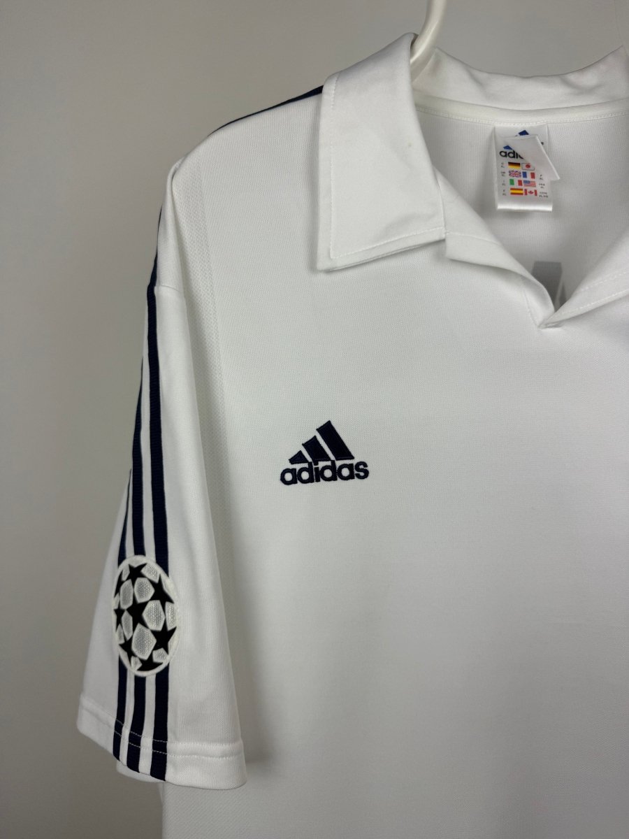 Raul Gonzalez - Real Madrid 2001/02 home shirt ๐ช๐ธ