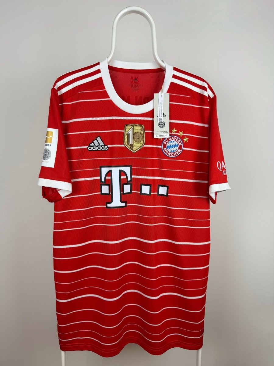 Robert Lewandowski - FC Bayern Munich 2022/23 home shirt π΅π±