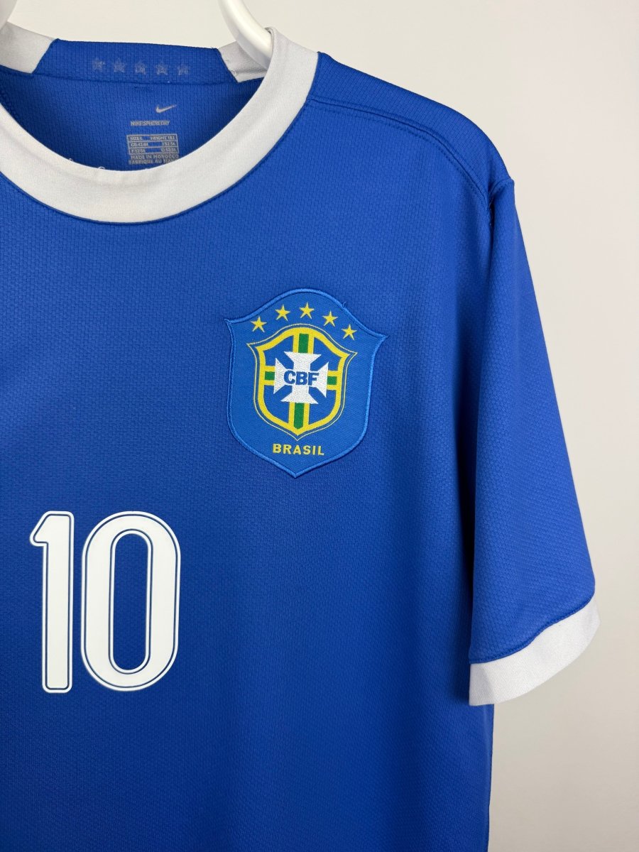 Ronaldinho - Brazil 2006 Away Shirt π§π·