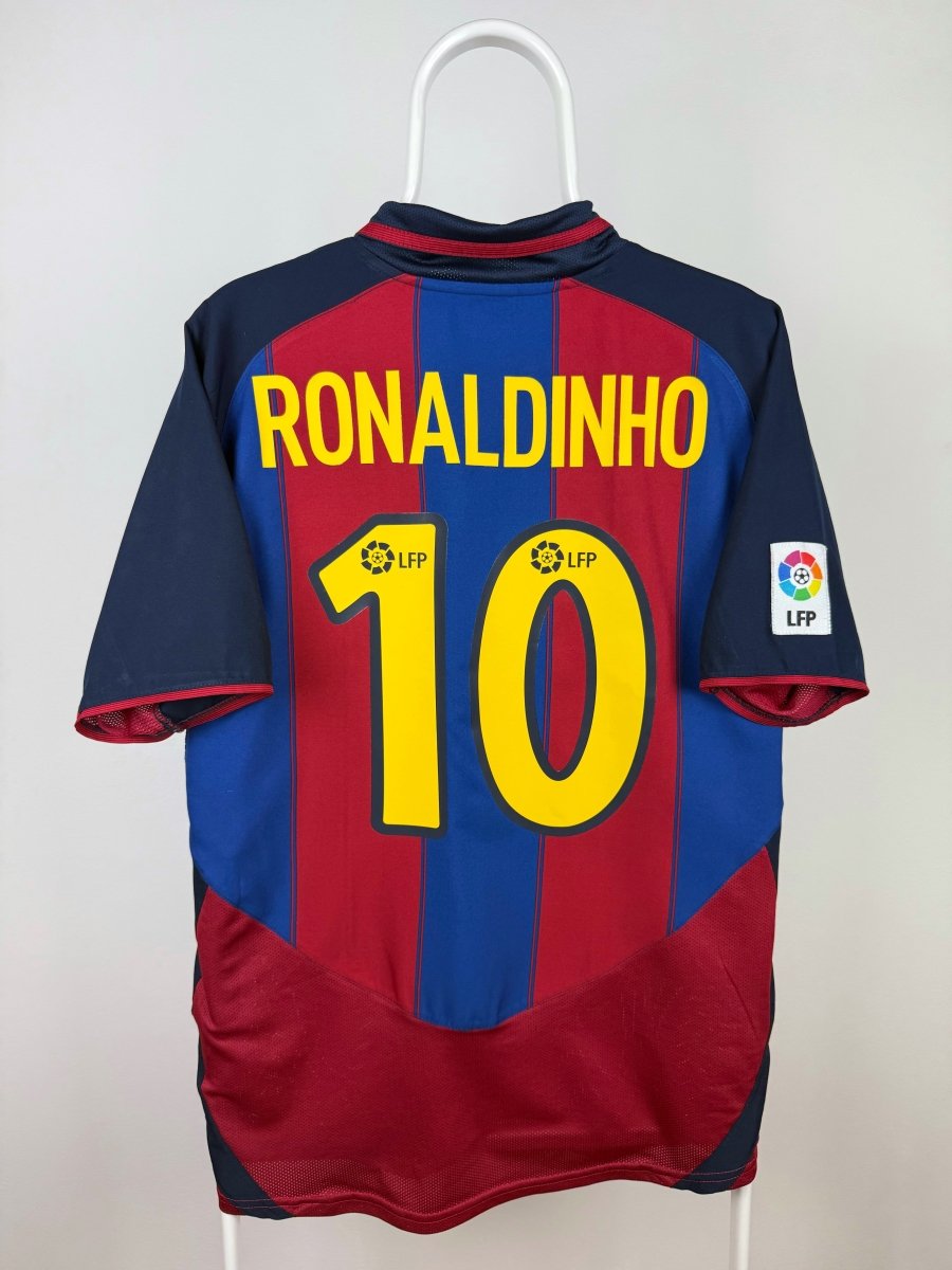 Ronaldinho - FC Barcelona 2003/04 home ground π§π·