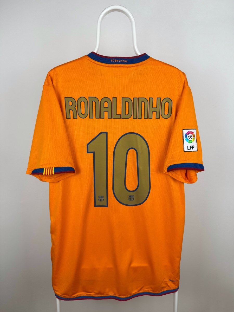 Ronaldinho - FC Barcelona 2006/08 away shirt π§π·
