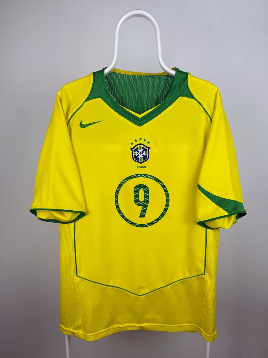 Ronaldo Nazario - Brazil 2004 home shirt π§π·