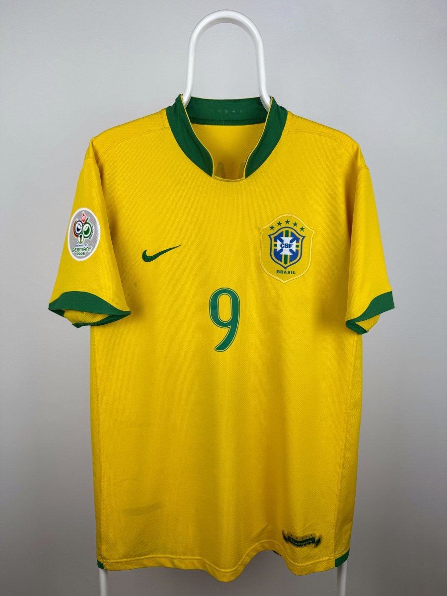 Ronaldo Nazario - Brazil 2006 Home Shirt π§π·