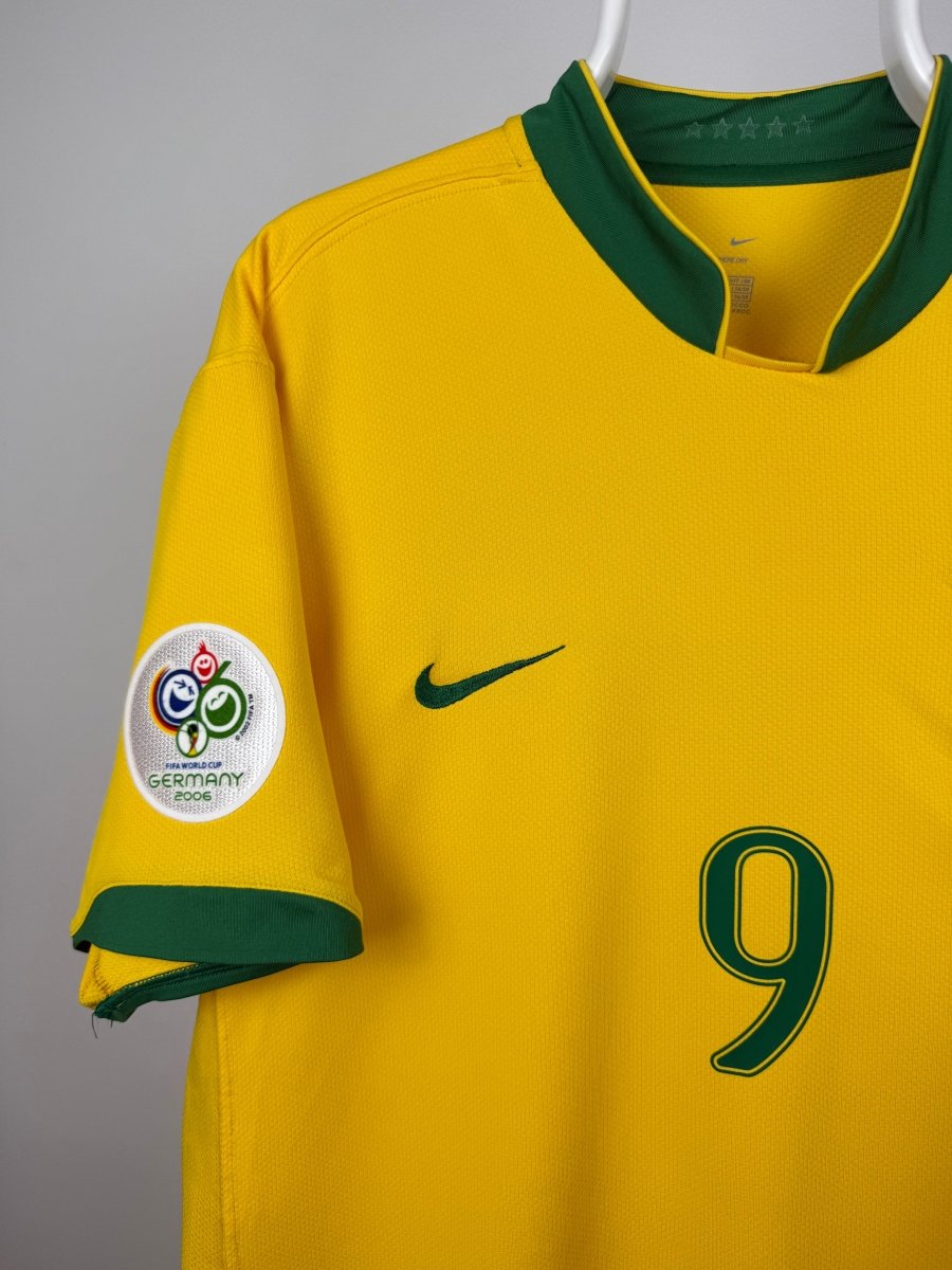 Ronaldo Nazario - Brazil 2006 home shirt π§π·