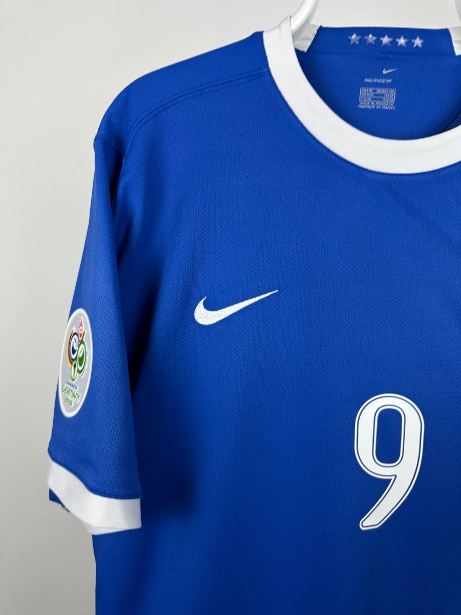 Ronaldo Nazario - Brazil 2006 Away Shirt