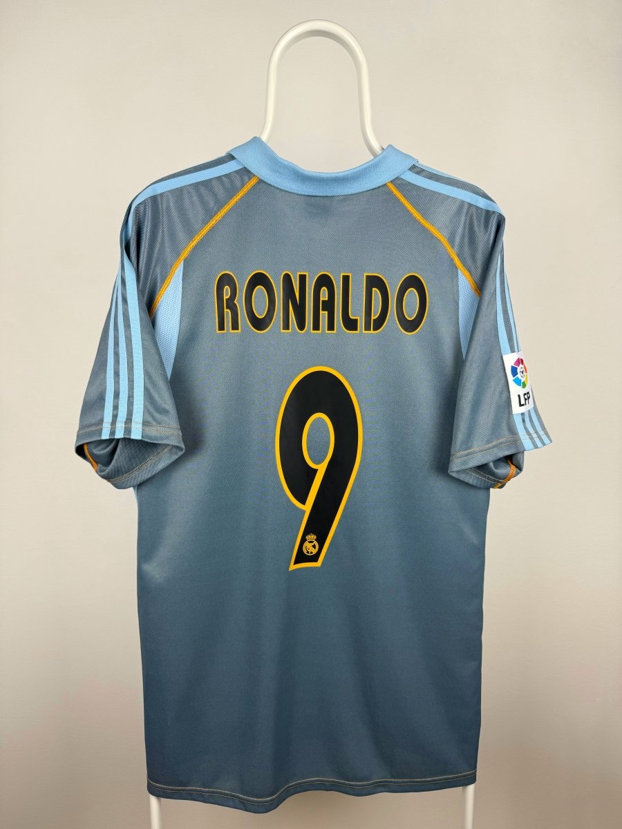 Ronaldo Nazario - Real Madrid 2003/04 Away Shirt π§π·