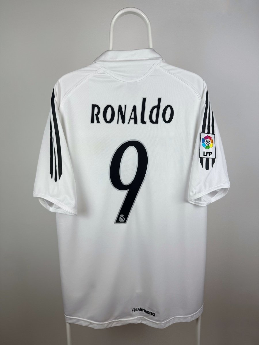 Ronaldo Nazario - Real Madrid 2005/06 home shirt π§π·