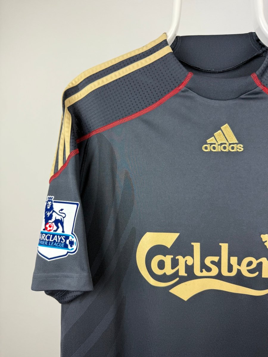Steven Gerrard - Liverpool 2009/10 Away Shirt ๐ด๓ ง๓ ข๓ ฅ๓ ฎ๓ ง๓ ฟ