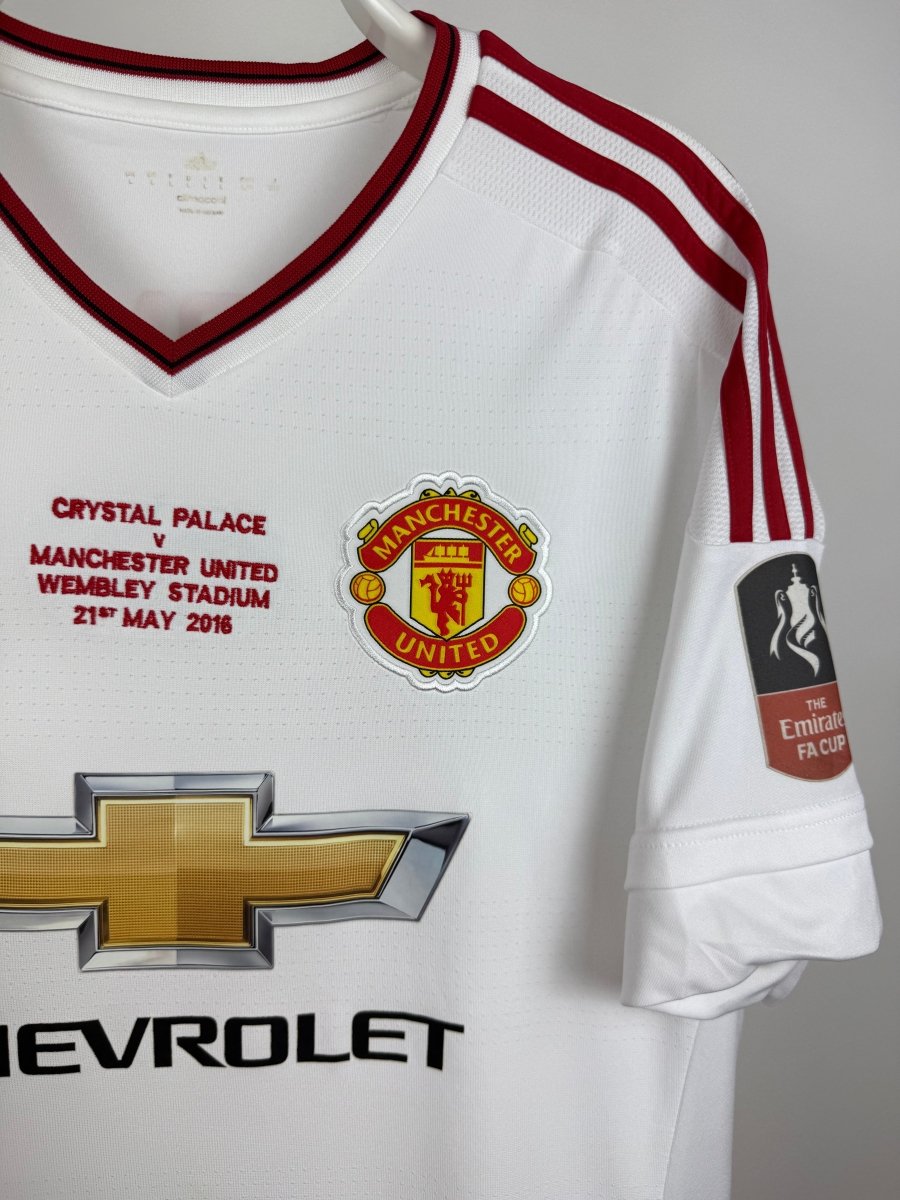 Wayne Rooney - Manchester United 2015/16 Away Shirt ๐ด๓ ง๓ ข๓ ฅ๓ ฎ๓ ง๓ ฟ