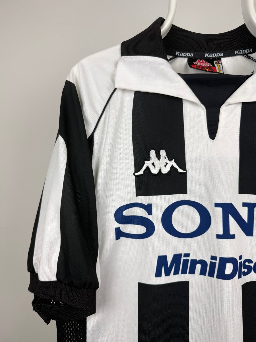 Zinedine Zidane - Juventus 1997/98 home shirt π«π·