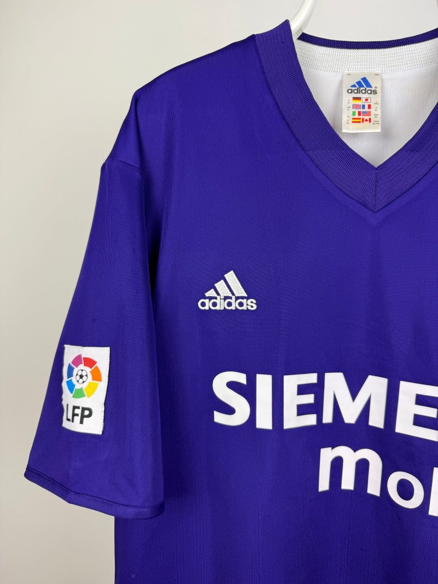 Zinedine Zidane - Real Madrid 2002/03 away shirt π«π·