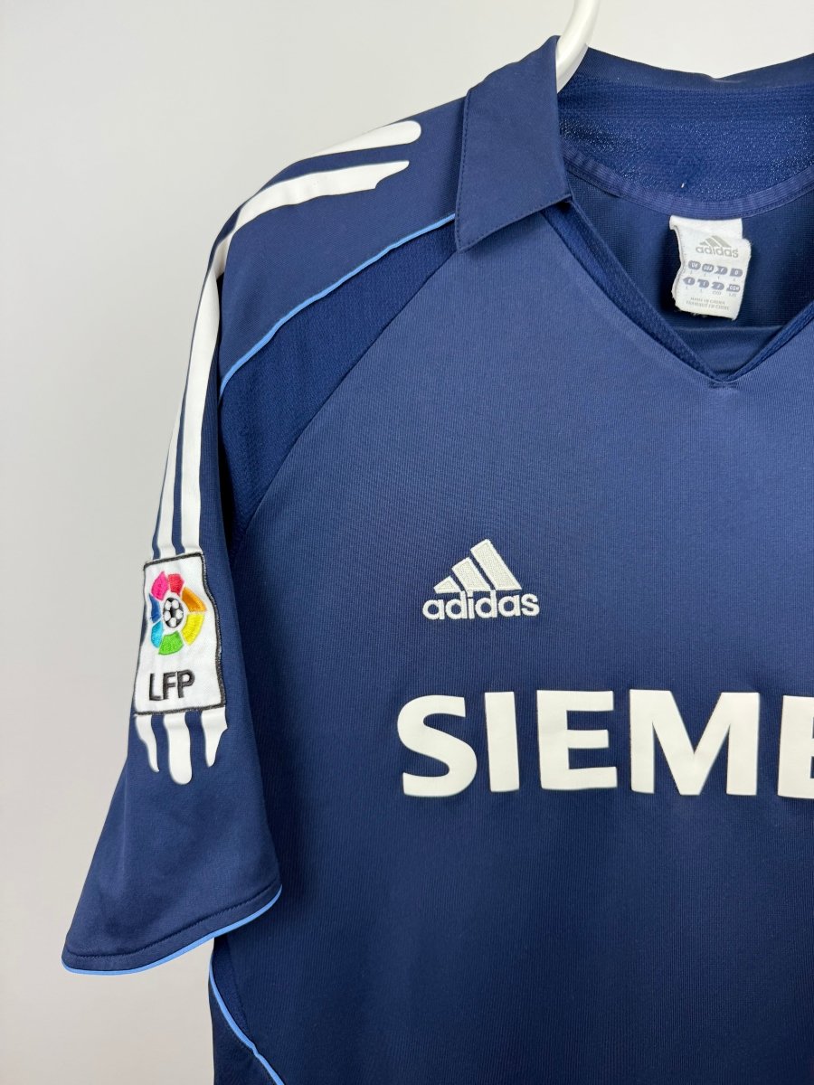 Zinedine Zidane - Real Madrid 2005/06 Away Shirt π«π·