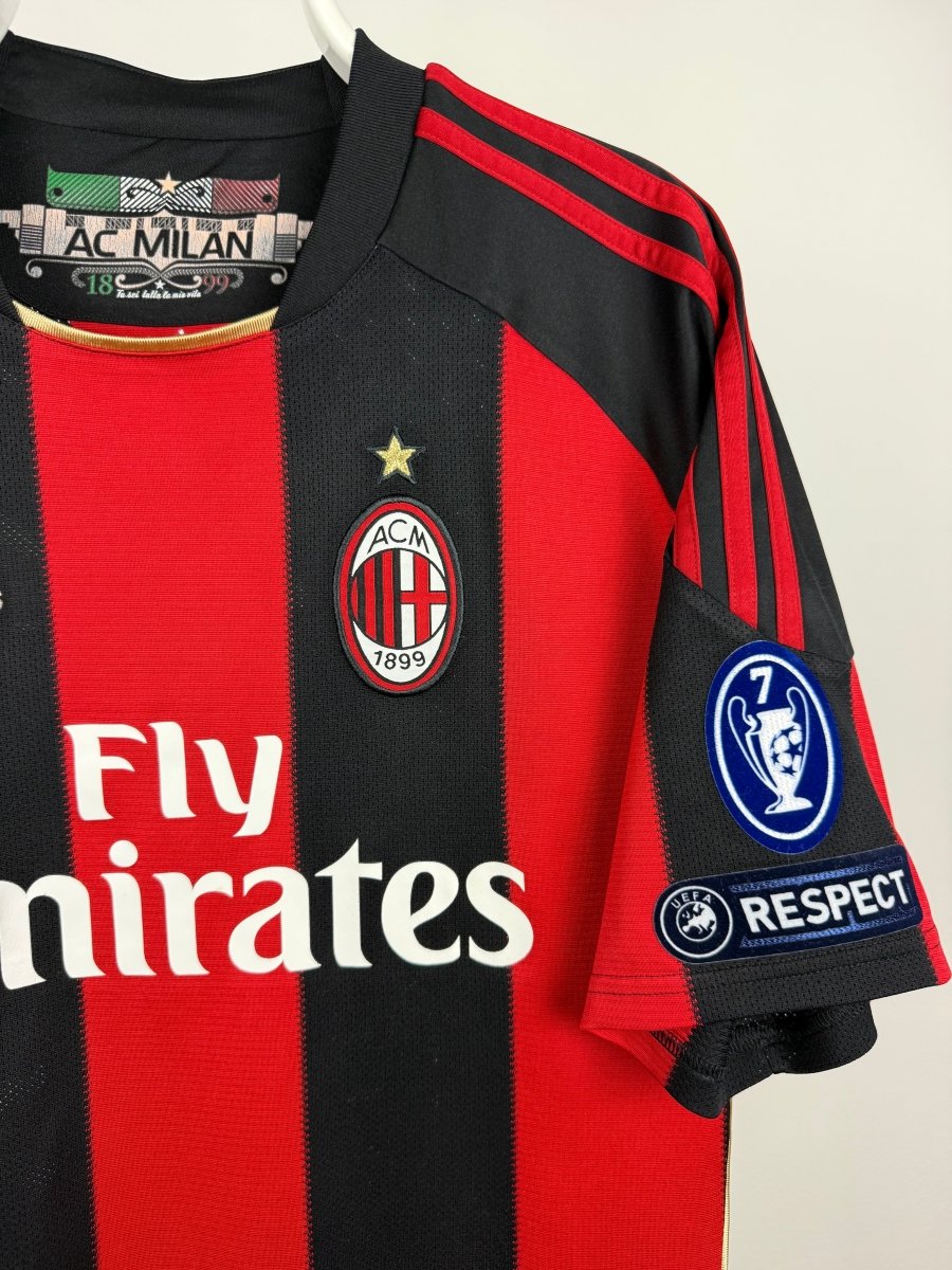 Zlatan Ibrahimovic - AC Milan 2010/11 home shirt πΈπͺ