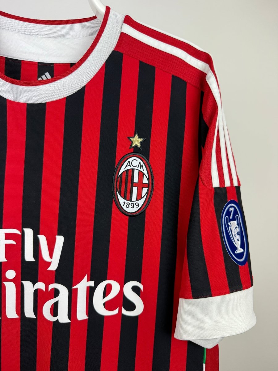 Zlatan Ibrahimovic - AC Milan 2011/12 home shirt πΈπͺ