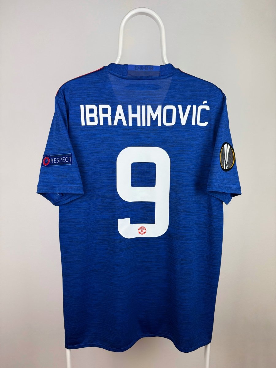 Zlatan Ibrahimovic - Manchester United 2016/17 away shirt πΈπͺ