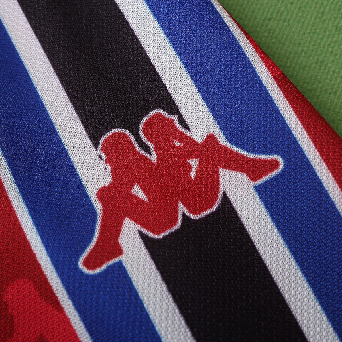 FC Barcelona 1996/97 Home Shirt