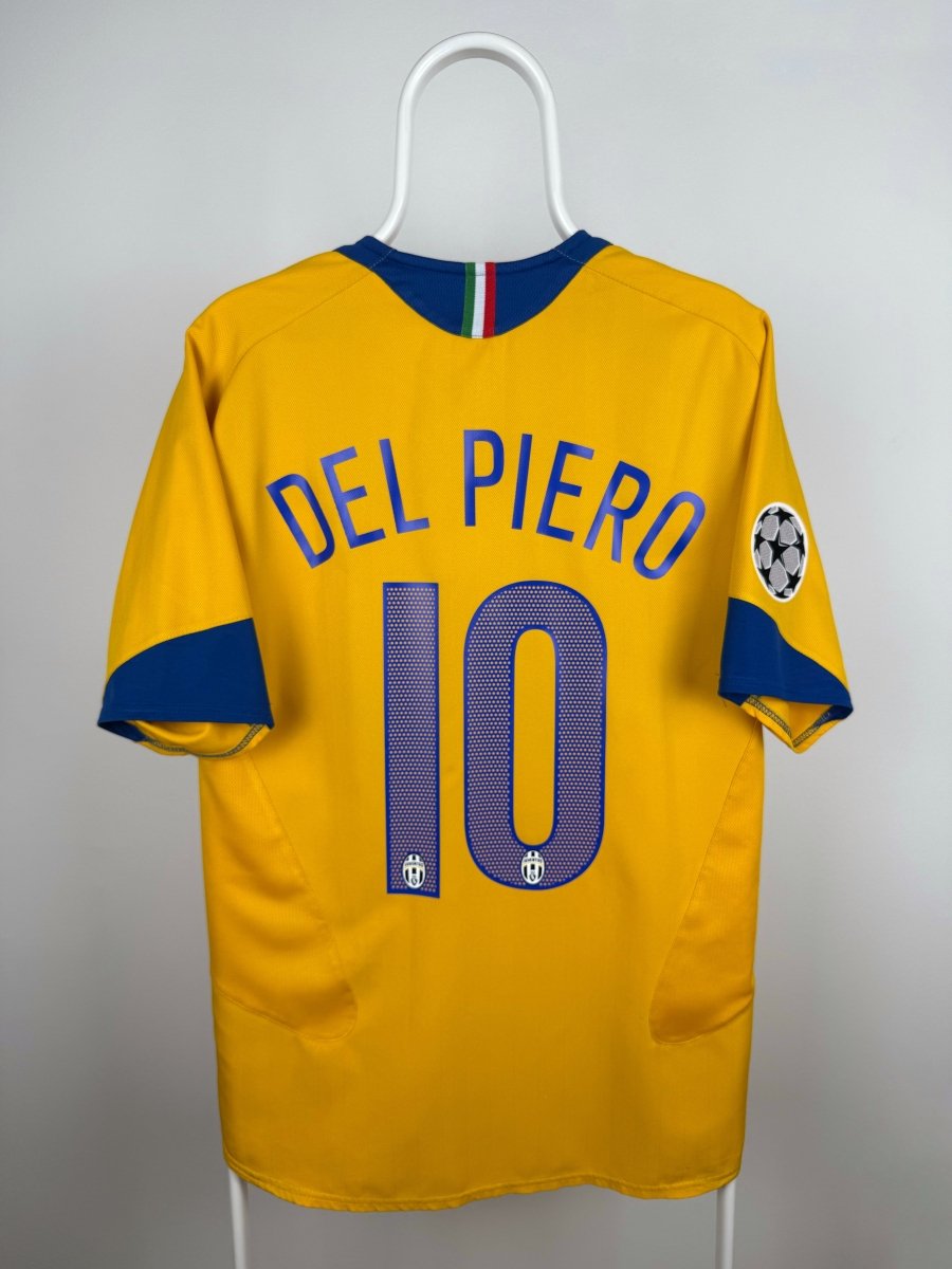Alessandro Del Piero - Juventus 2005/06 away shirt 🇮🇹