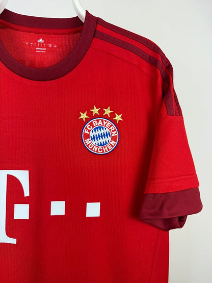 Arturo Vidal - FC Bayern München 2015/16 hjemmebane trøje 🇨🇱