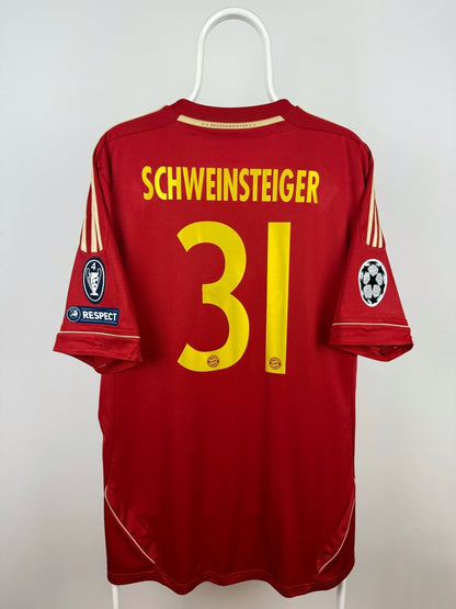 Bastian Schweinsteiger - Bayern Munich 2011/12 home shirt 🇩🇪