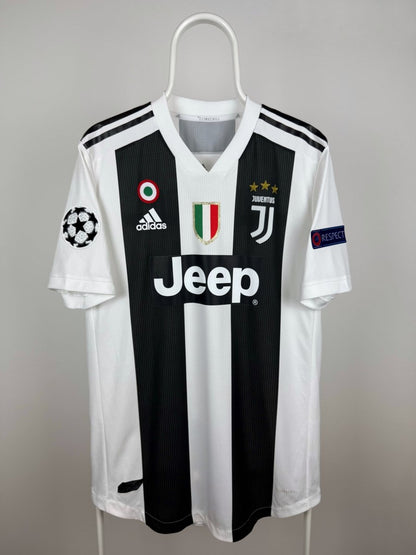 Cristiano Ronaldo - Juventus 2018/19 home shirt AUTHENTIC 🇵🇹
