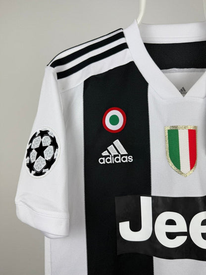 Cristiano Ronaldo - Juventus 2018/19 home shirt 🇵🇹