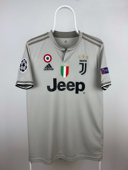 Cristiano Ronaldo - Juventus 2018/19 away shirt 🇵🇹