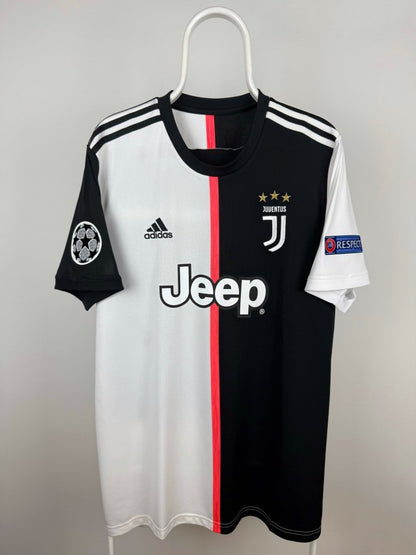 Cristiano Ronaldo - Juventus 2019/20 home shirt 🇵🇹