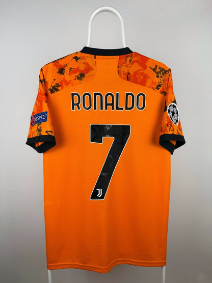 Cristiano Ronaldo - Juventus 2020/21 away shirt 🇵🇹
