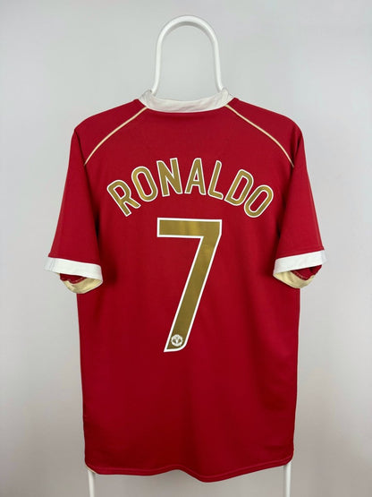 Cristiano Ronaldo - Manchester United 2006/07 home jersey 🇵🇹