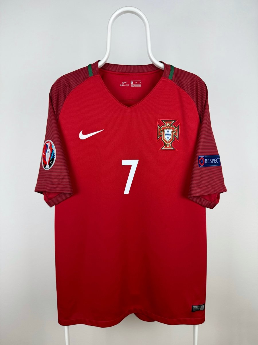 Cristiano Ronaldo - Portugal 2016 home shirt 🇵🇹