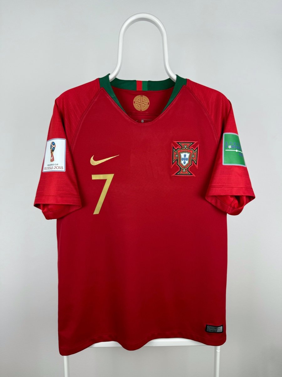 Cristiano Ronaldo - Portugal 2018 home shirt 🇵🇹