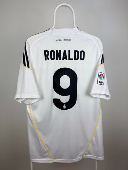 Cristiano Ronaldo - Real Madrid 2009/10 home shirt 🇵🇹