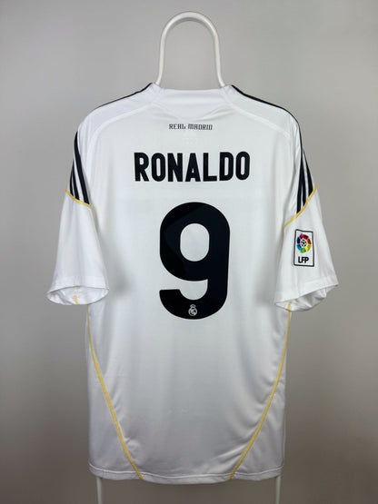 Cristiano Ronaldo - Real Madrid 2009/10 home shirt 🇵🇹
