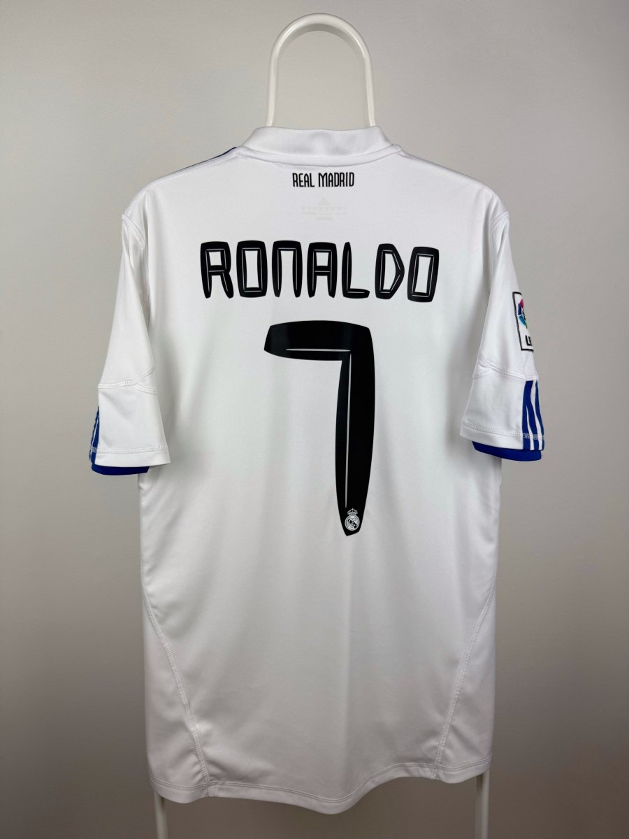 Cristiano Ronaldo - Real Madrid 2010/11 home shirt 🇵🇹