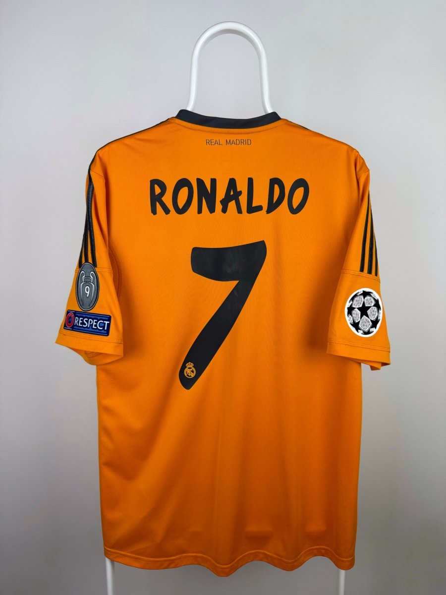 Cristiano Ronaldo - Real Madrid 2013/14 Away Shirt 🇵🇹