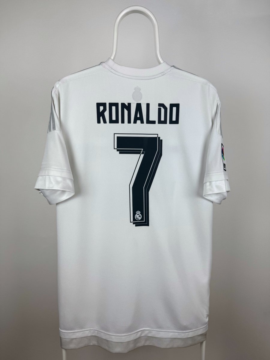 Cristiano Ronaldo - Real Madrid 2015/16 home shirt 🇵🇹