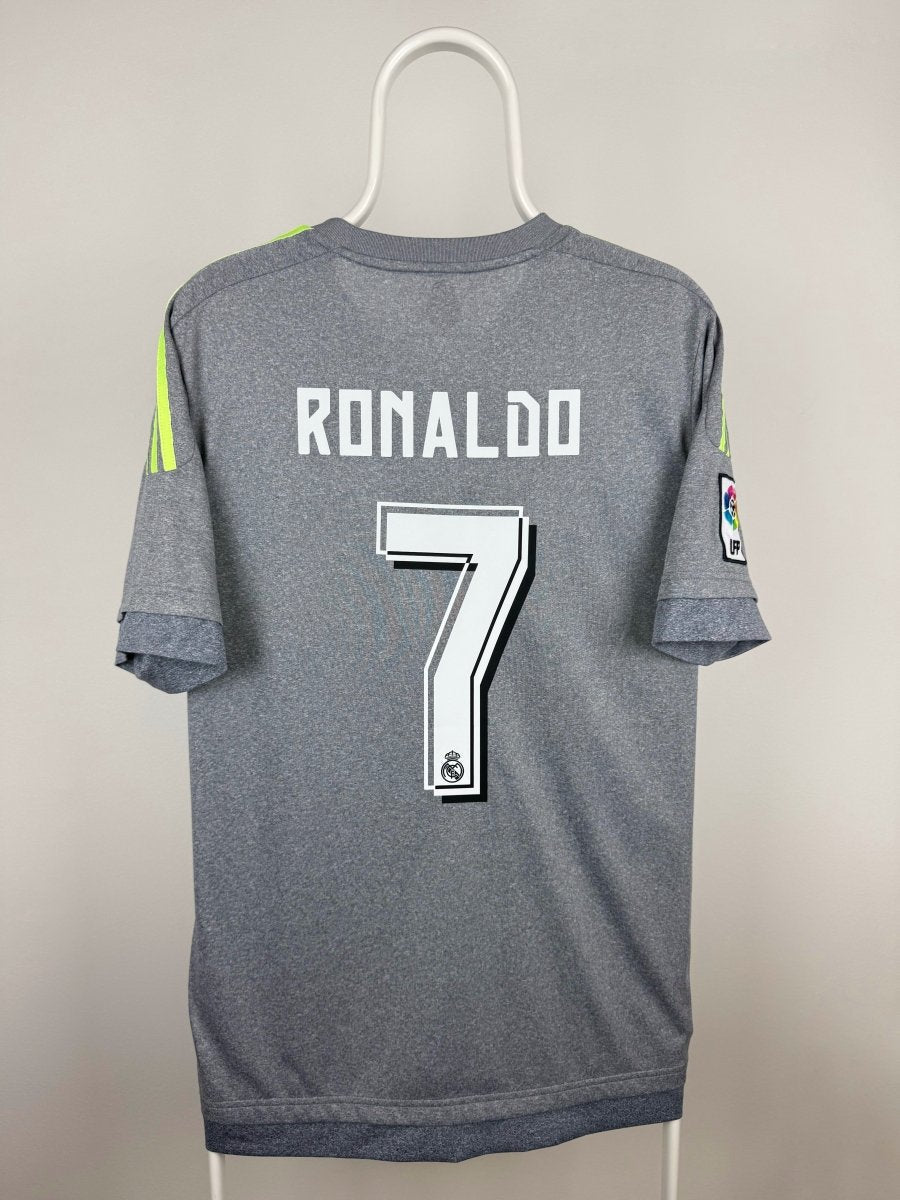 Cristiano Ronaldo - Real Madrid 2015/16 Away Shirt 🇵🇹