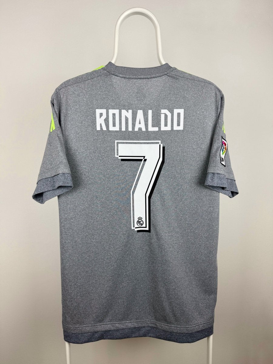 Cristiano Ronaldo - Real Madrid 2015/16 Away Shirt 🇵🇹