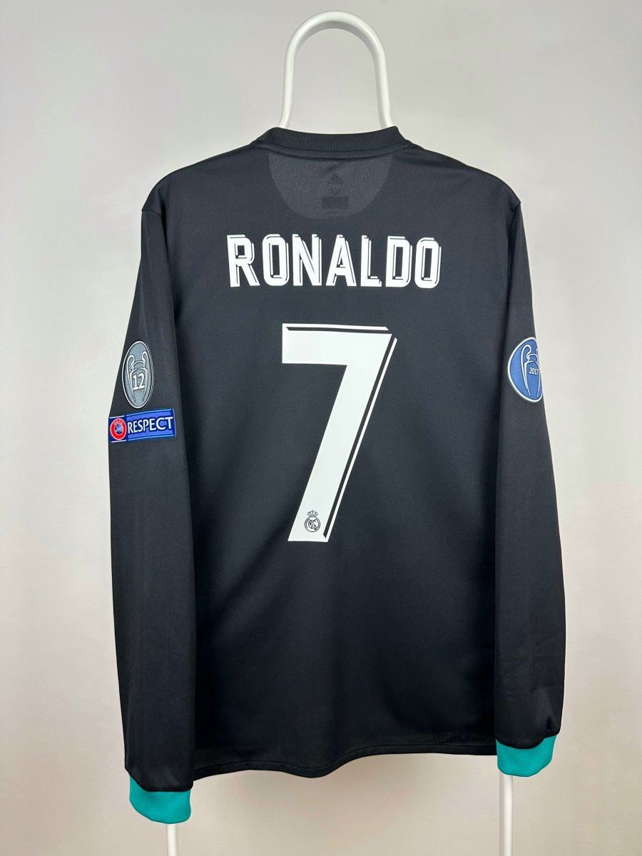 Cristiano Ronaldo - Real Madrid 2017/18 Away Shirt 🇵🇹