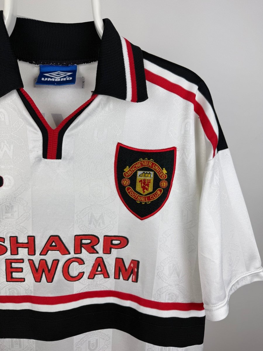 David Beckham - Manchester United 1997/98 away shirt 🏴󠁧󠁢󠁥󠁮󠁧󠁿