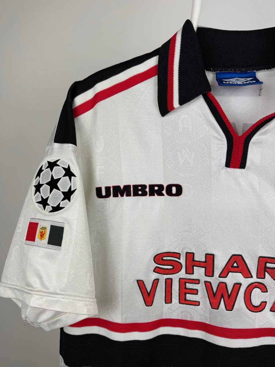 David Beckham - Manchester United 1997/98 away shirt 🏴󠁧󠁢󠁥󠁮󠁧󠁿